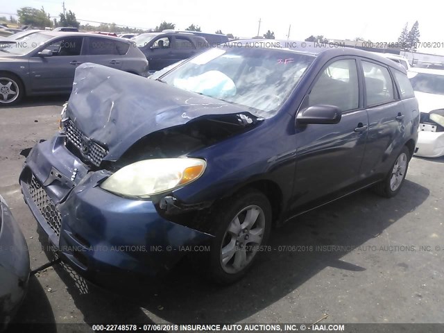 2T1KR32E03C016668 - 2003 TOYOTA COROLLA MATRIX XR BLUE photo 2