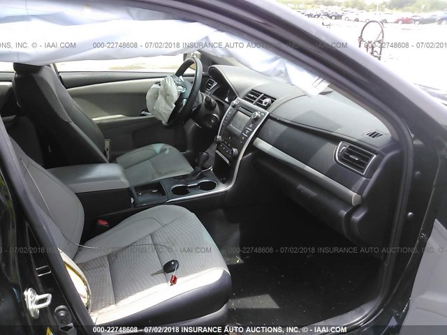4T1BF1FK5FU896458 - 2015 TOYOTA CAMRY LE/XLE/SE/XSE BLACK photo 5