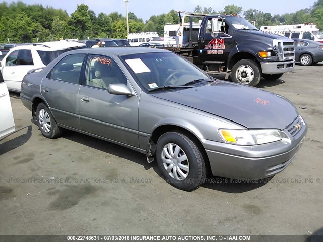 4T1BG22K6WU306146 - 1998 TOYOTA CAMRY CE/LE/XLE თაფლისფერი ფოტო 1