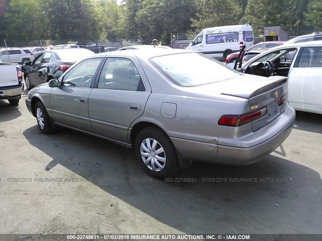 4T1BG22K6WU306146 - 1998 TOYOTA CAMRY CE/LE/XLE თაფლისფერი ფოტო 3