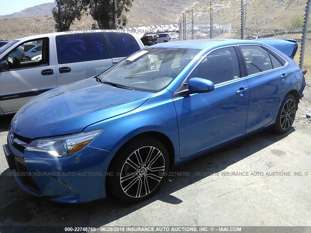 4T1BF1FK9GU551094 - 2016 TOYOTA CAMRY LE/XLE/SE/XSE 蓝色 照片 2