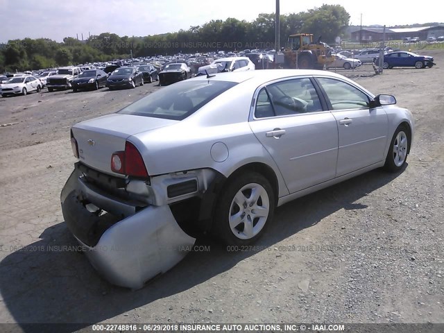 1G1ZB5E11BF211636 - 2011 CHEVROLET MALIBU LS Gümüş foto 4