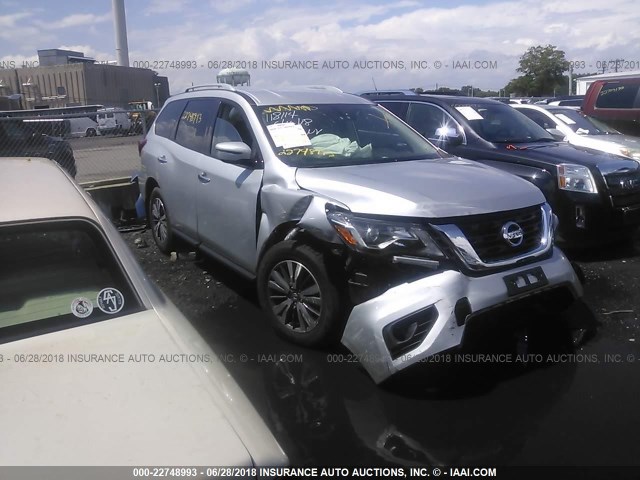 5N1DR2MM5HC672562 - 2017 NISSAN PATHFINDER S/SV/SL/PLATINUM SILVER photo 1