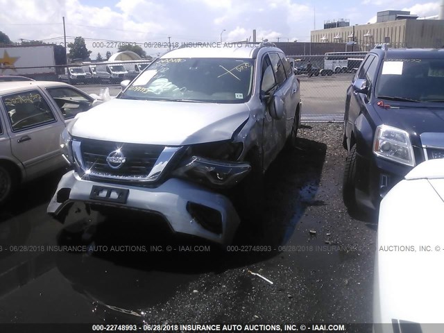 5N1DR2MM5HC672562 - 2017 NISSAN PATHFINDER S/SV/SL/PLATINUM SILVER photo 2