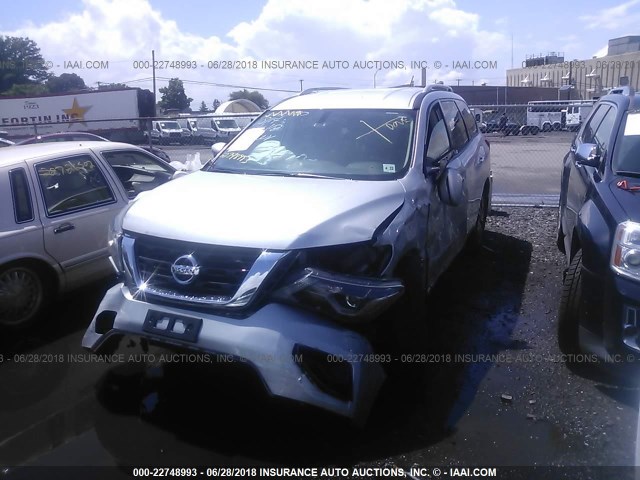 5N1DR2MM5HC672562 - 2017 NISSAN PATHFINDER S/SV/SL/PLATINUM SILVER photo 6