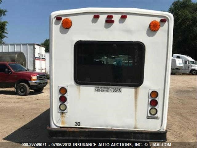 1FDEE35S09DA18762 - 2009 FORD E350 WHITE photo 9