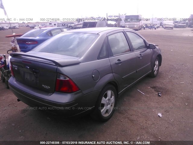 1FAFP34N67W130052 - 2007 FORD FOCUS ZX4/S/SE/SES ნაცრისფერი ფოტო 4