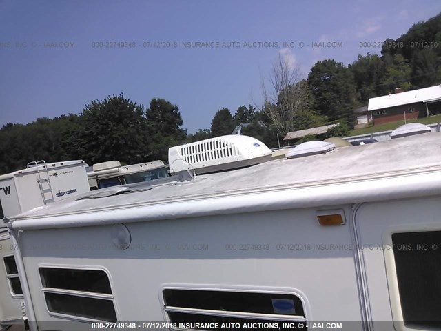 4YDT2102235904662 - 2003 KEYSTONE OUTBACK WHITE photo 6