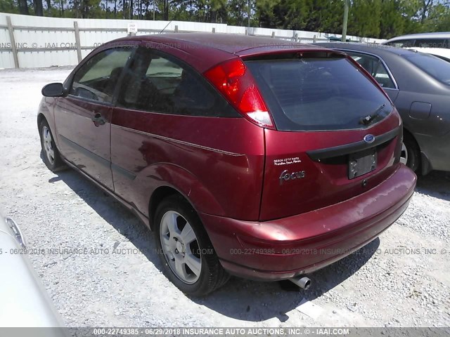 3FAFP31323R125236 - 2003 FORD FOCUS ZX3 RED photo 3