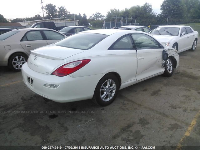 4T1CE30P88U761839 - 2008 TOYOTA CAMRY SOLARA SE/SLE/SPORT WHITE photo 4