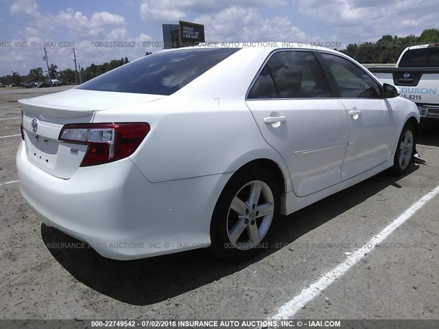 4T1BF1FK9DU669447 - 2013 TOYOTA CAMRY L/SE/LE/XLE 白色 照片 4
