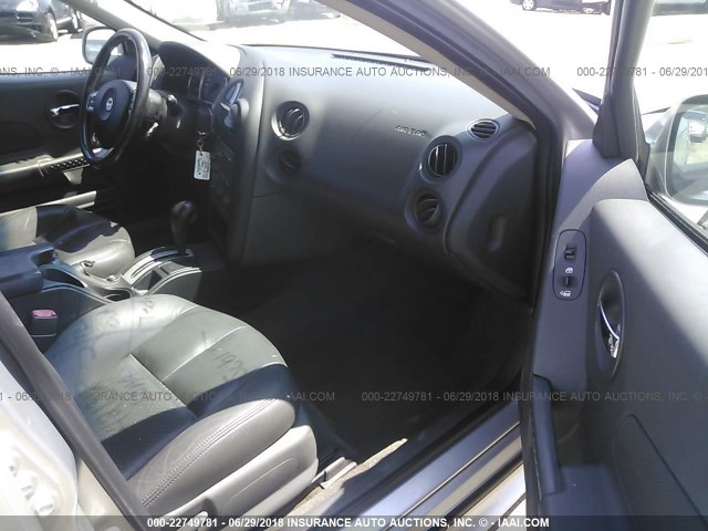 2G2WR524841132841 - 2004 PONTIAC GRAND PRIX GTP SILVER photo 5