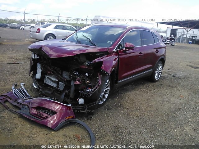 5LMCJ3C94GUJ30199 - 2016 LINCOLN MKC RESERVE RED photo 2