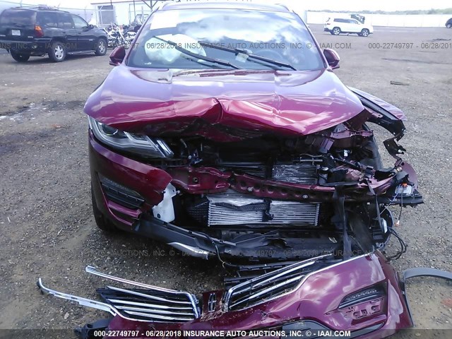 5LMCJ3C94GUJ30199 - 2016 LINCOLN MKC RESERVE RED photo 6