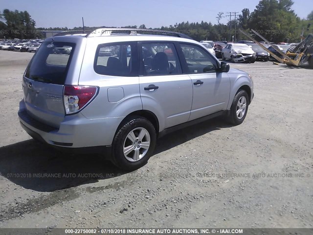 JF2SHABC0CH415082 - 2012 SUBARU FORESTER 2.5X SILVER photo 4