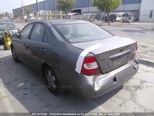4T1BF30K02U517493 - 2002 TOYOTA CAMRY LE/XLE/SE Boz foto 3