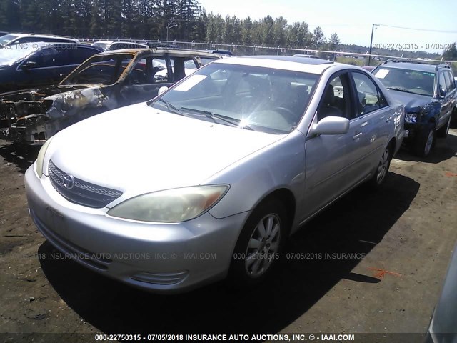 4T1BE32K72U584219 - 2002 TOYOTA CAMRY LE/XLE/SE 银色 照片 2