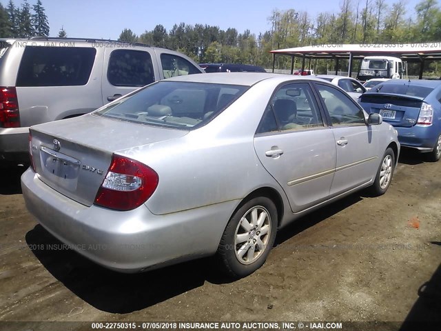 4T1BE32K72U584219 - 2002 TOYOTA CAMRY LE/XLE/SE 银色 照片 4