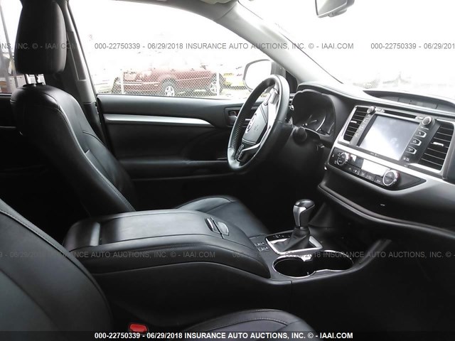 5TDKKRFHXES023939 - 2014 TOYOTA HIGHLANDER XLE შავი ფოტო 5