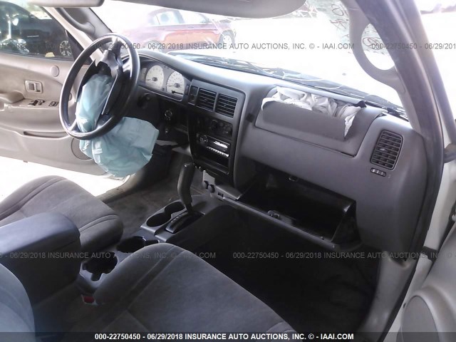 5TESN92NX2Z069594 - 2002 TOYOTA TACOMA XTRACAB PRERUNNER თეთრი ფოტო 5