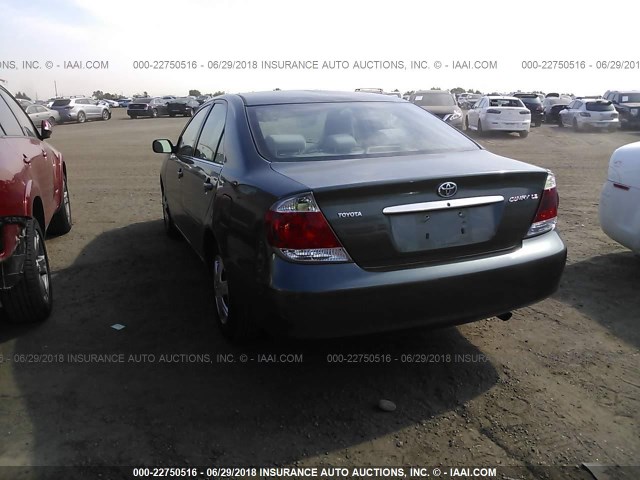 4T1BE32K45U076696 - 2005 TOYOTA CAMRY LE/XLE/SE 青色 照片 3