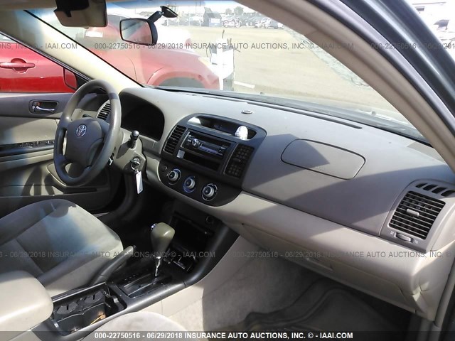 4T1BE32K45U076696 - 2005 TOYOTA CAMRY LE/XLE/SE 青色 照片 5