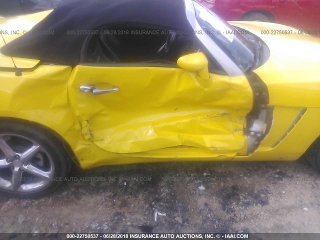 1G8MG35X17Y133778 - 2007 SATURN SKY REDLINE YELLOW photo 6