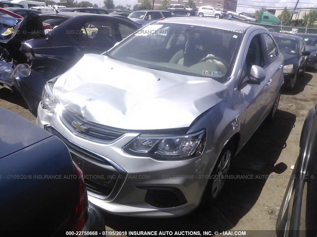 1G1JB5SG5H4155257 - 2017 CHEVROLET SONIC LS 银色 照片 2