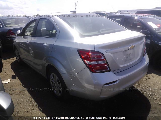 1G1JB5SG5H4155257 - 2017 CHEVROLET SONIC LS 银色 照片 3