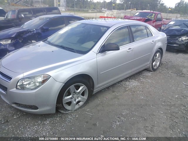 1G1ZB5EB4A4127913 - 2010 CHEVROLET MALIBU LS SILVER photo 2