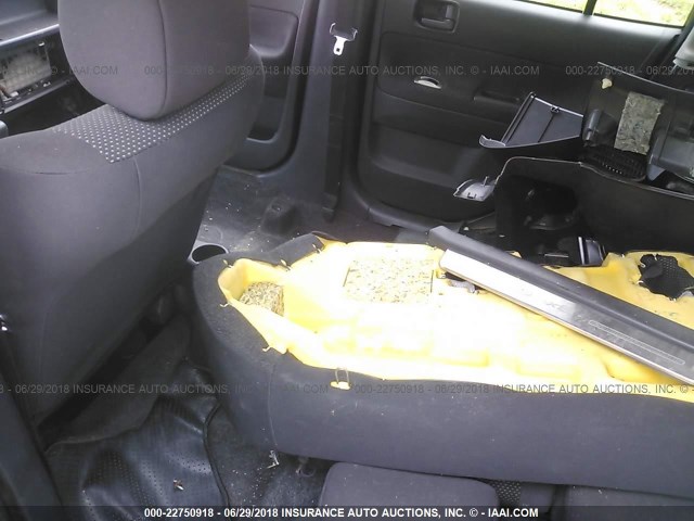 JTLKT324054026958 - 2005 TOYOTA SCION XB BLACK photo 8