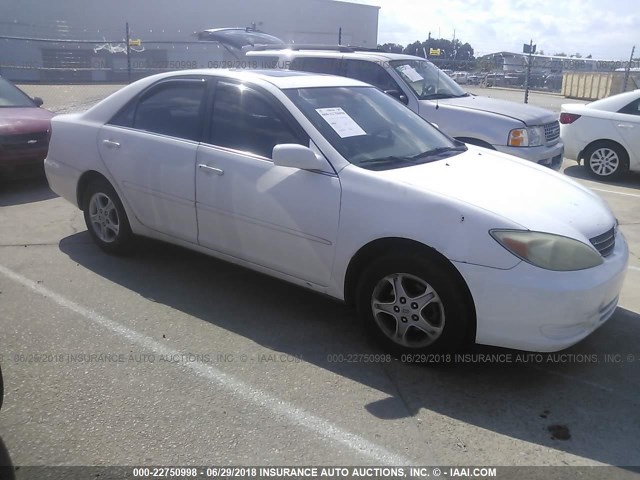 4T1BE32K64U286778 - 2004 TOYOTA CAMRY LE/XLE/SE თეთრი ფოტო 1