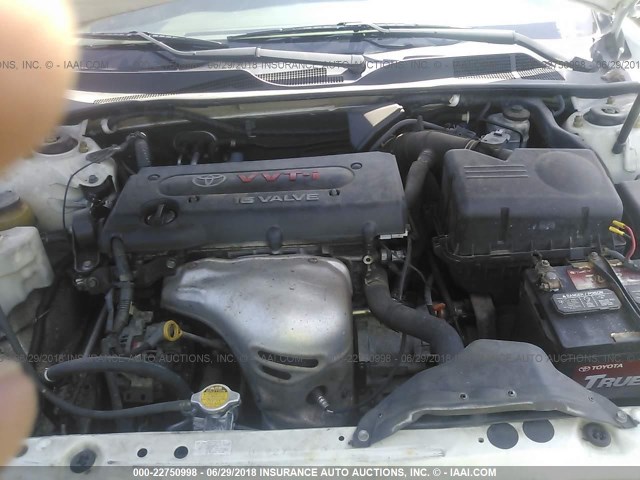 4T1BE32K64U286778 - 2004 TOYOTA CAMRY LE/XLE/SE თეთრი ფოტო 10