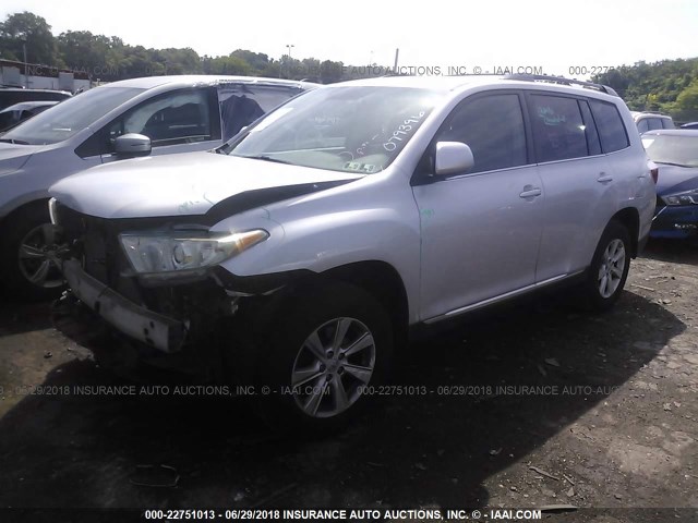 5TDBK3EH0BS079396 - 2011 TOYOTA HIGHLANDER SE SILVER photo 2