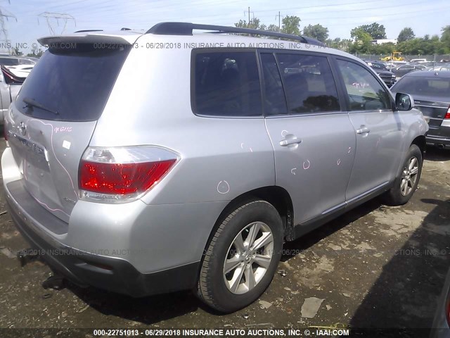 5TDBK3EH0BS079396 - 2011 TOYOTA HIGHLANDER SE SILVER photo 4