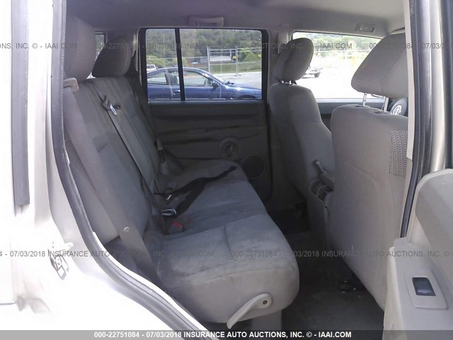 1J8HG48K47C511398 - 2007 JEEP COMMANDER TAN photo 8
