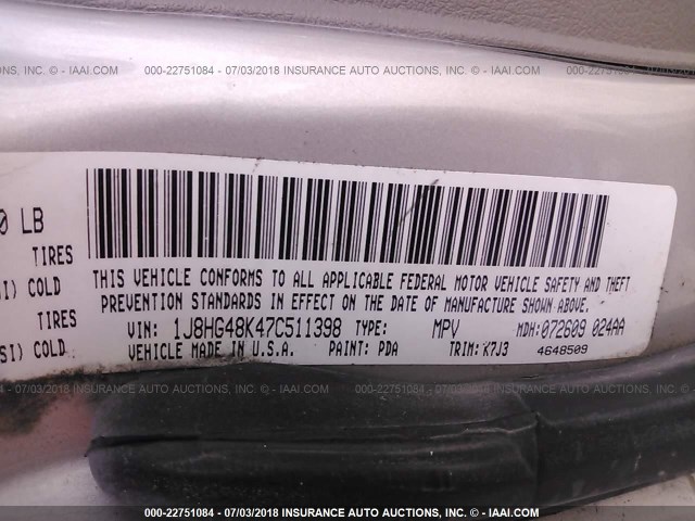 1J8HG48K47C511398 - 2007 JEEP COMMANDER TAN photo 9