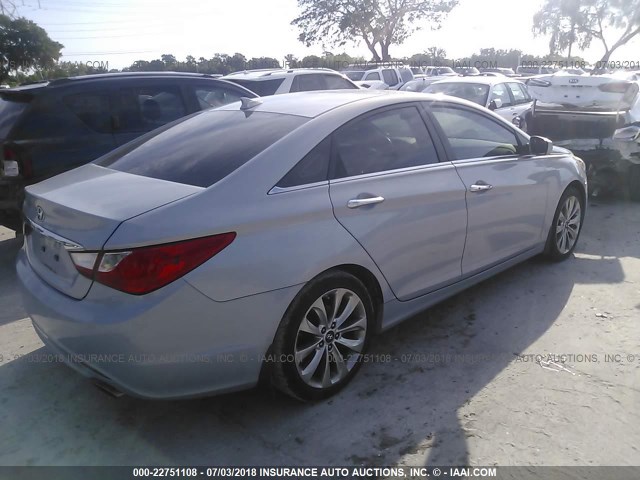 5NPEC4AC6DH509631 - 2013 HYUNDAI SONATA SE/LIMITED SILVER photo 4