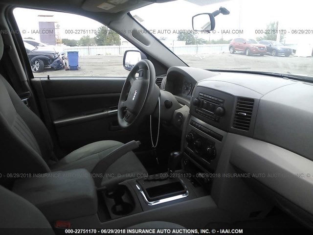 1J4GR48K35C670580 - 2005 JEEP GRAND CHEROKEE LAREDO/COLUMBIA/FREEDOM 金色 照片 5