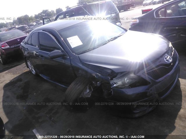 4T1BF3EK9AU501882 - 2010 TOYOTA CAMRY SE/LE/XLE 灰色 照片 1