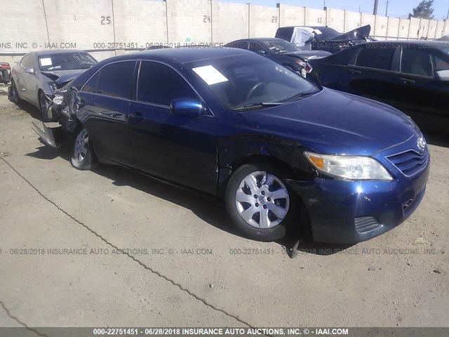 4T1BF3EK5BU660478 - 2011 TOYOTA CAMRY SE/LE/XLE BLUE photo 1