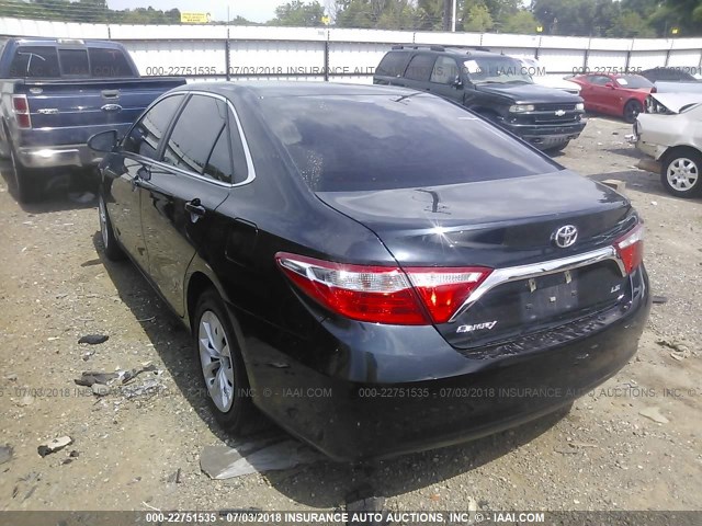 4T1BF1FK8HU785793 - 2017 TOYOTA CAMRY LE/XLE/SE/XSE BLACK photo 3