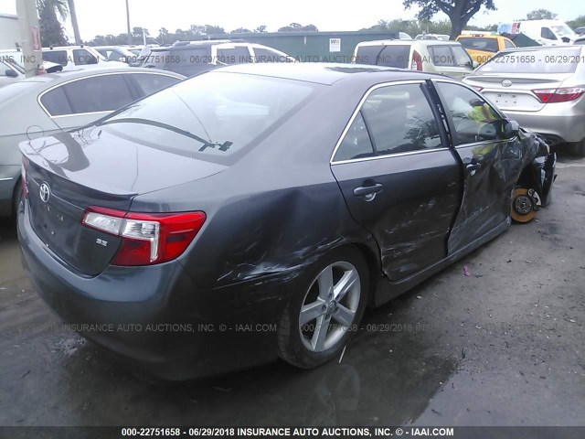 4T1BF1FK8DU688927 - 2013 TOYOTA CAMRY L/SE/LE/XLE 灰色 照片 4