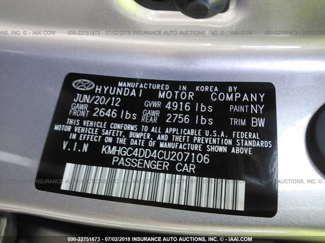 KMHGC4DD4CU207106 - 2012 HYUNDAI GENESIS 3.8L SILVER photo 9