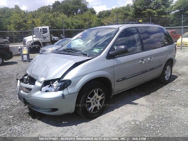 1D4GP45R24B569874 - 2004 DODGE CARAVAN SXT SILVER photo 2