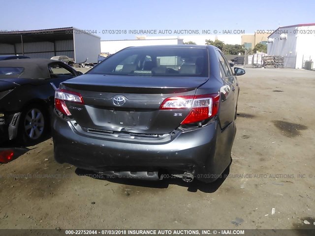 4T1BF1FK2DU249013 - 2013 TOYOTA CAMRY L/SE/LE/XLE 灰色 照片 6