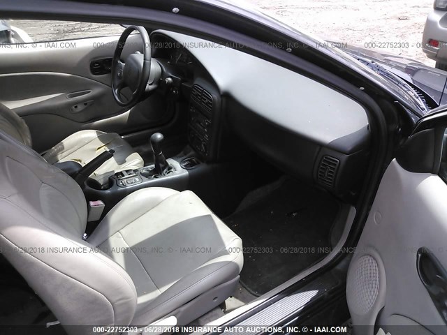 1G8ZR12781Z229031 - 2001 SATURN SC2 BLACK photo 5