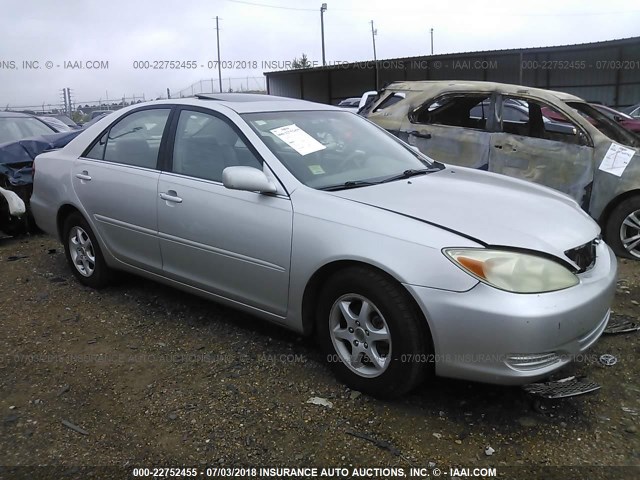 4T1BE32K64U900812 - 2004 TOYOTA CAMRY LE/XLE/SE Gümüş foto 1