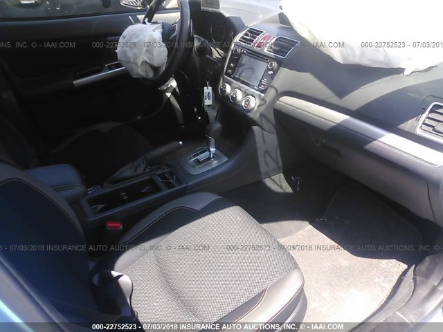 JF2GPABC7G8260027 - 2016 SUBARU CROSSTREK PREMIUM ლურჯი ფოტო 5