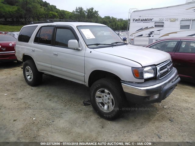 JT3HN86R7X0228276 - 1999 TOYOTA 4RUNNER SR5 SILVER photo 1